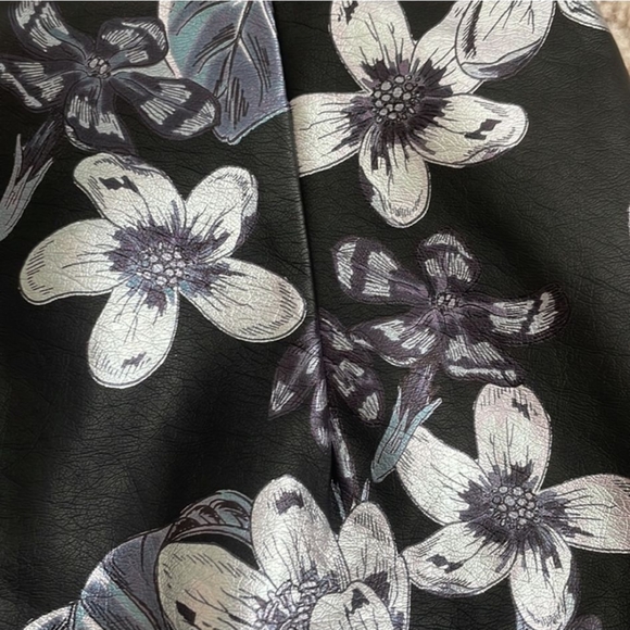 Zara Basic size medium skirt - Picture 10 of 15